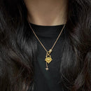 Queen’s Collar