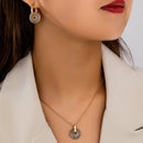 Fashionable Round Set